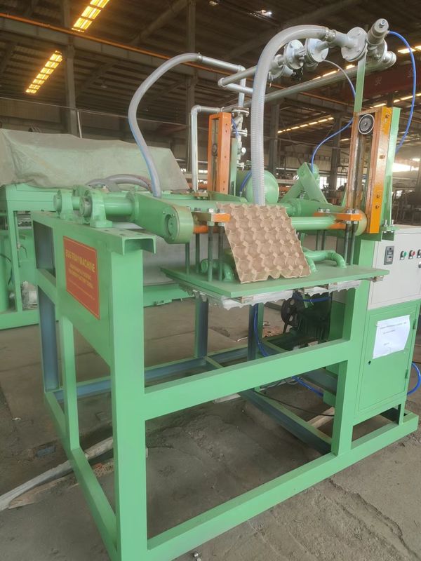 Yarı Otomatik 20kw Saatte 700 adet Yumurta Tepsisi Makinesi Yumurta Tepsileri Yapmak İçin Yumurta Tepsisi Üretim Hattı Yumurta Kartonları Ayakkabı Tepsileri Özelleştirilmiş Alüminyum kalıplı Elma Tepsileri