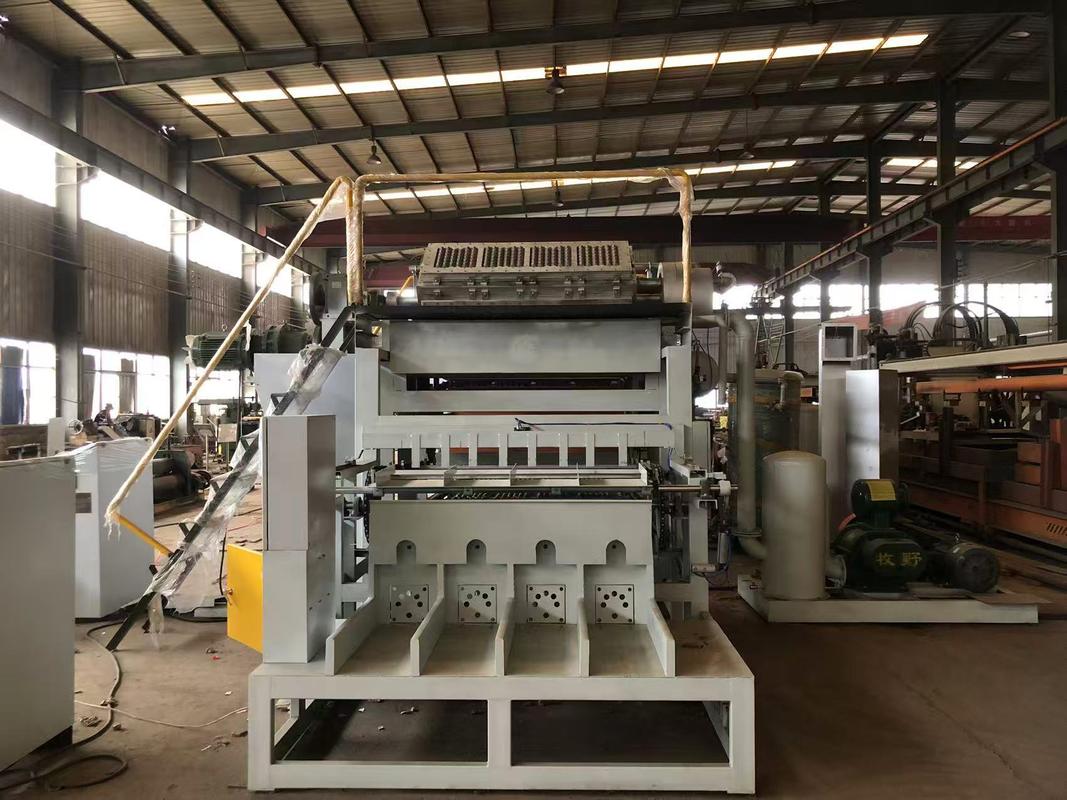 PLC Kontrol Döner Tip Yumurta Karton Makinesi Yumurta Karton Makinesi Üretim Hattı Yumurta Tepsisi Kalıplama Makinesi