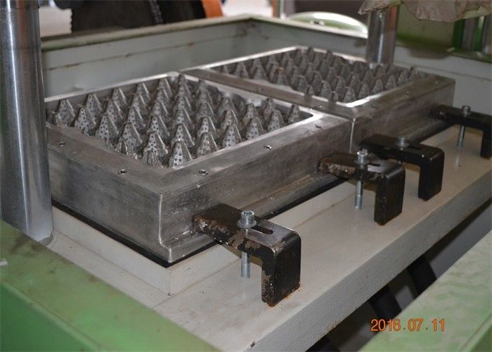 700pcs/hr Kağıt Pulp Kalıplama Makinesi Yumurta Tepsisi / Meyve Tepsisi için Karşılıklı Tip