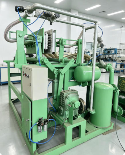 40-65kw 1000-1500pcs Per Hour Yumurta Tepsisi Makinesi Yumurta Tepsisi Yumurta Tepsileri Yumurta Kartonları Ayakkabılar Tepsiler Bebeklik Tepsileri Alüminyum kalıplar PLC Kontrolü