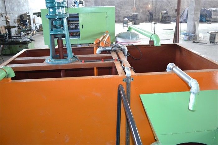Otomatik Kağıt Yumurta Tepsisi Yapma Makinesi 6 Kalıplar Yukarı ve Aşağı Kalıplama Tipi