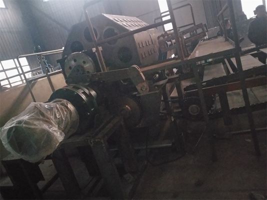 Yumurta Tepsisi Üretimi 3000pcs Kağıt Tepsisi Şarap Tepsileri Formasyon Makinesi